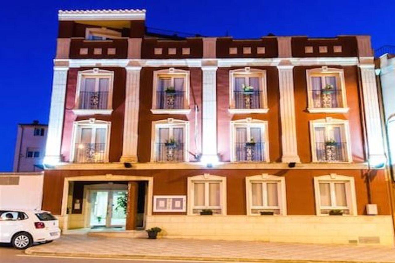 La Cava Hotel Cabanes Kültér fotó