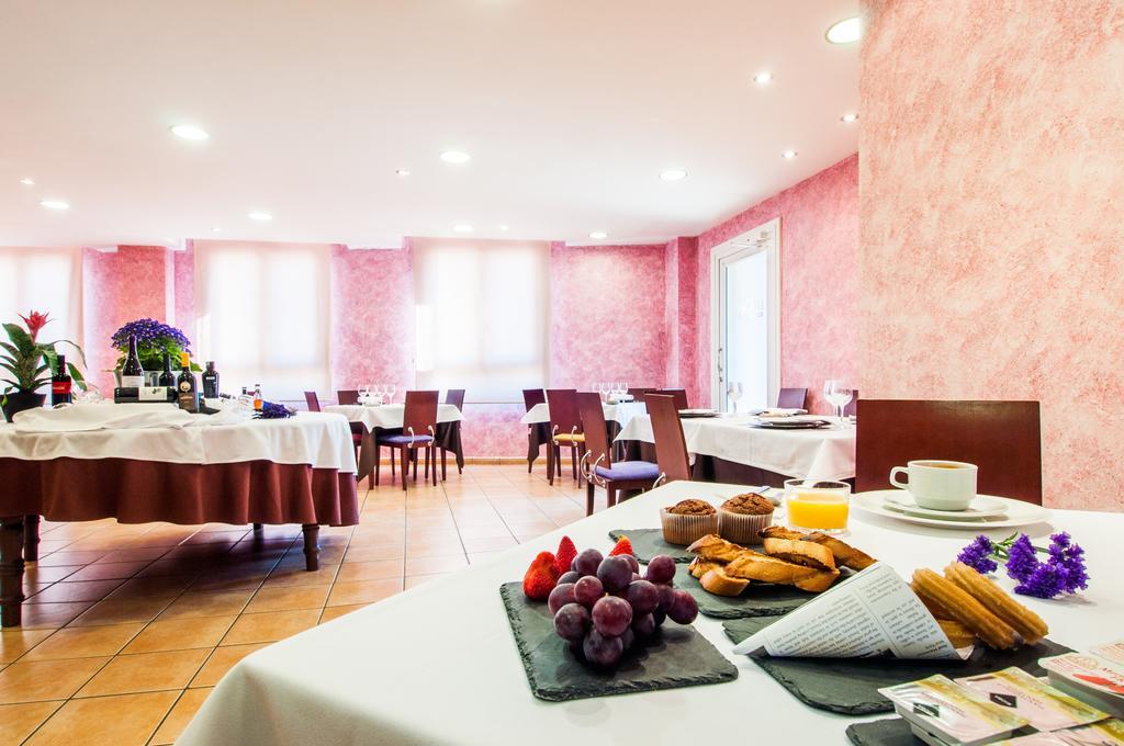 La Cava Hotel Cabanes Kültér fotó