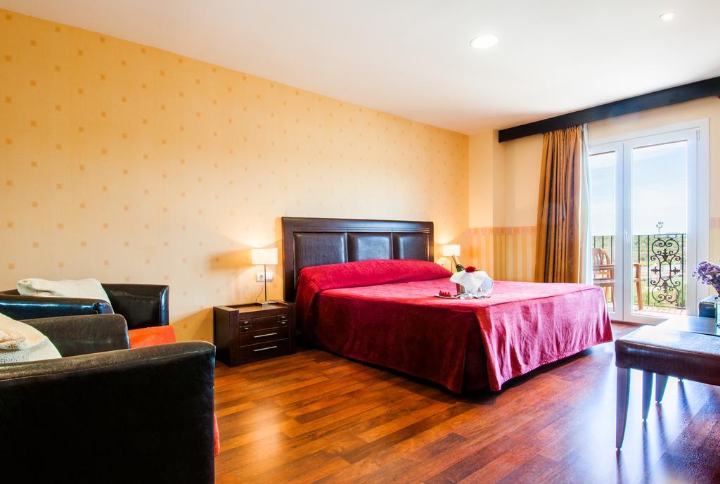 La Cava Hotel Cabanes Kültér fotó