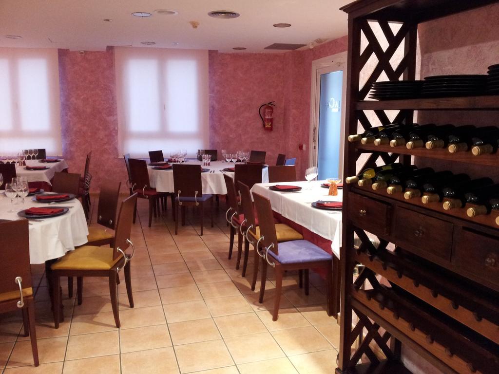 La Cava Hotel Cabanes Kültér fotó